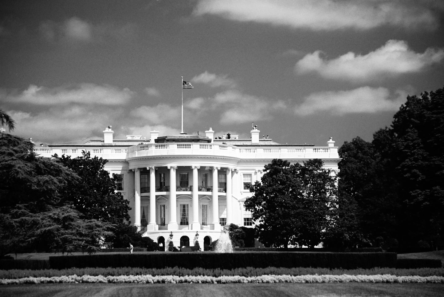 White House in black and white